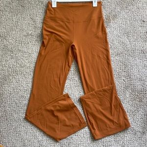 Lulu lemons flared leggings